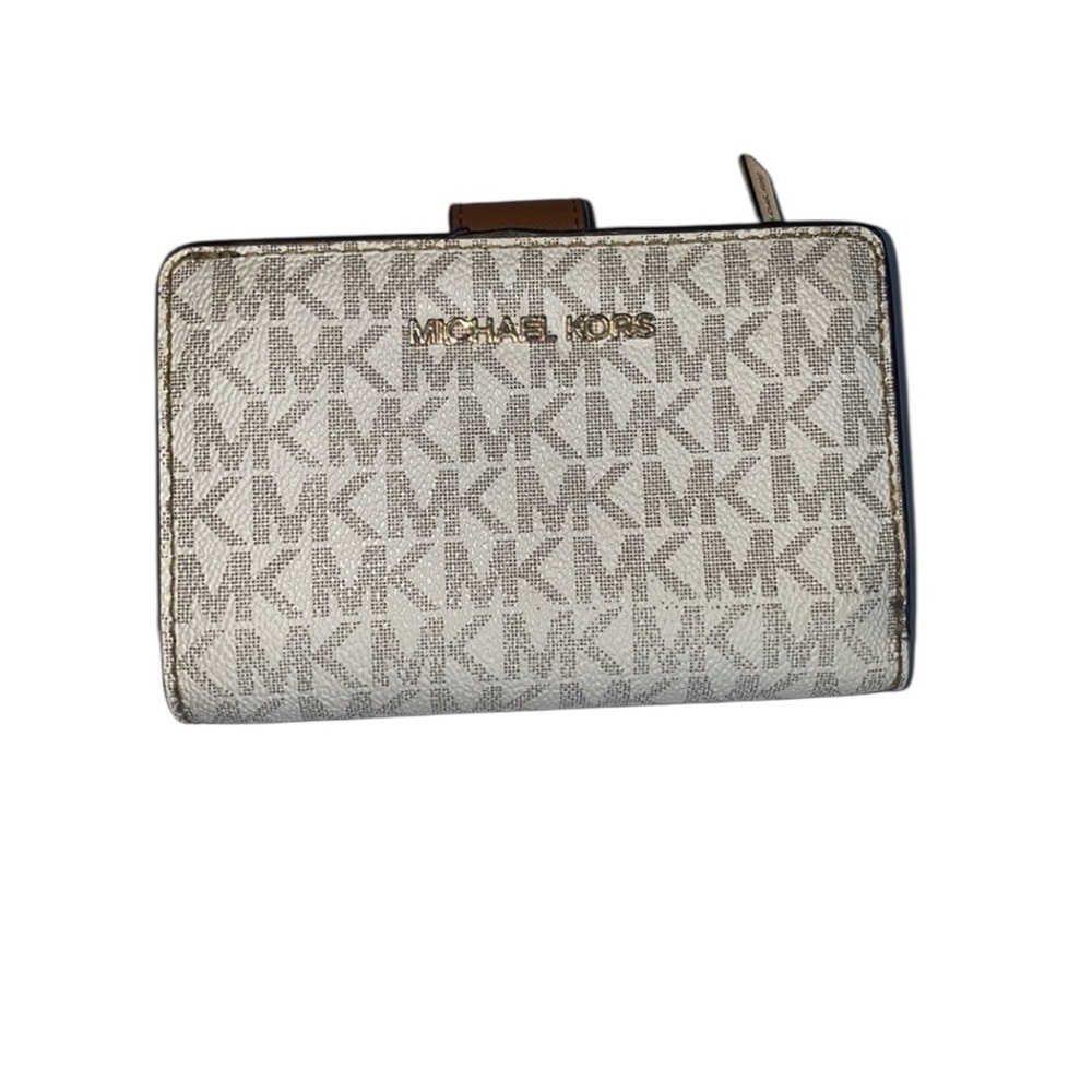 Michael Kors Beige Monogram jet set bifold Wallet with Gold Hardware No Callouts